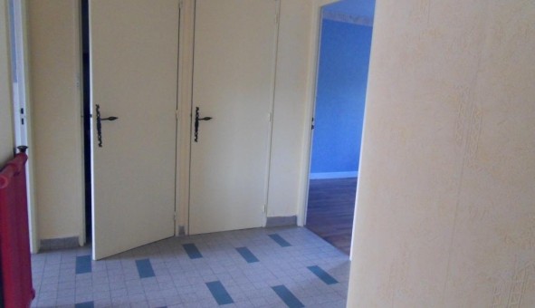 Logement tudiant T3 à Sedan (08200)