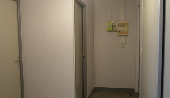 Logement tudiant Location T3 Vide Sedan (08200)