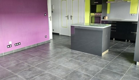 Logement tudiant T3 à Sedan (08200)