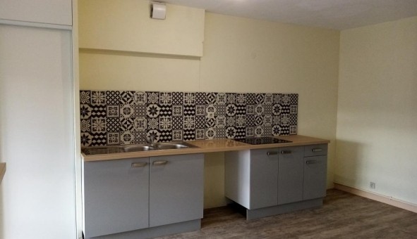Logement tudiant T3 à Sedan (08200)