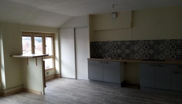 Logement tudiant T3 à Sedan (08200)
