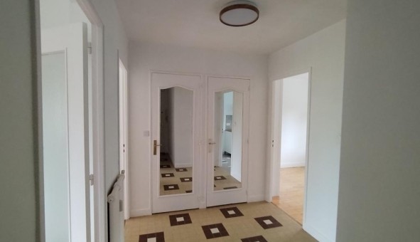 Logement tudiant T3 à Sedan (08200)