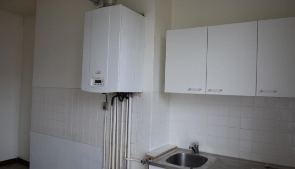 Logement tudiant T3 à Sedan (08200)