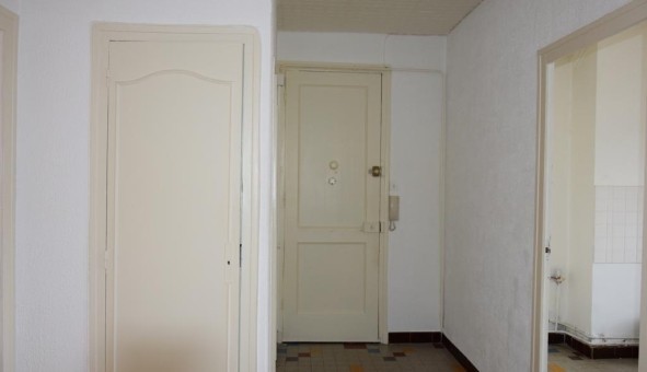 Logement tudiant T3 à Sedan (08200)