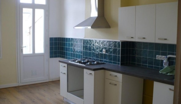 Logement tudiant T3 à Sedan (08200)