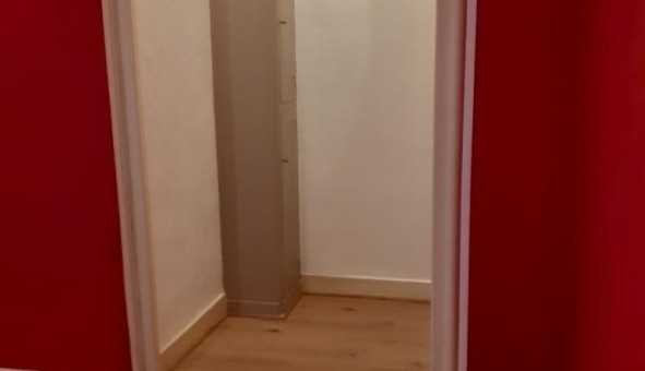 Logement tudiant T3 à Sedan (08200)