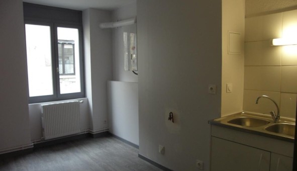 Logement tudiant T3 à Sedan (08200)