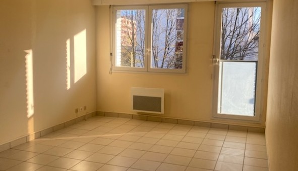 Logement tudiant T3 à Sedan (08200)