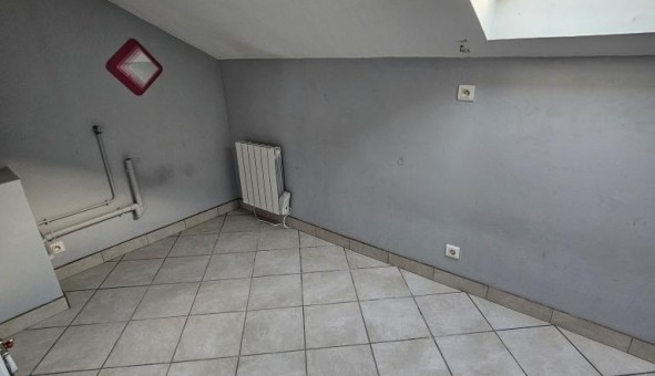 Logement �tudiant T3 &agrave; Sedan (08200)