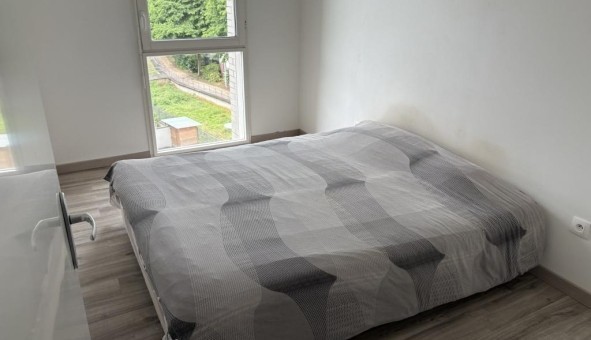 Logement tudiant T3 à Stains (93240)