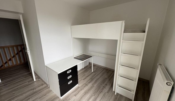 Logement tudiant T3 à Stains (93240)