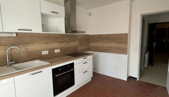 Logement tudiant T3 à Sury le Comtal (42450)