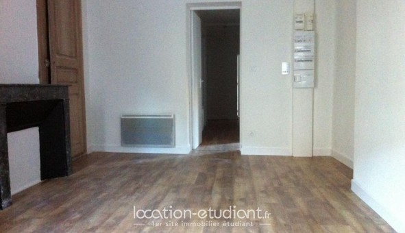 Logement tudiant T3 à Thiers (63300)