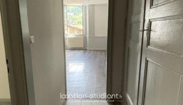 Logement tudiant T3 à Thiers (63300)
