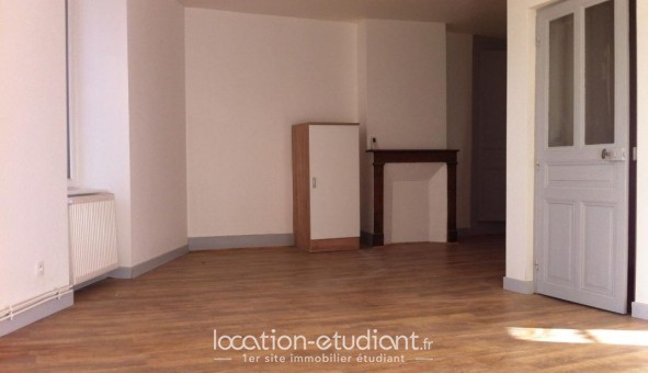 Logement tudiant T3 à Thiers (63300)