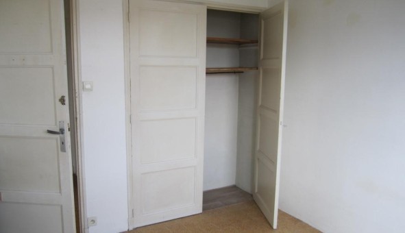 Logement tudiant T3 à Toulon (83200)