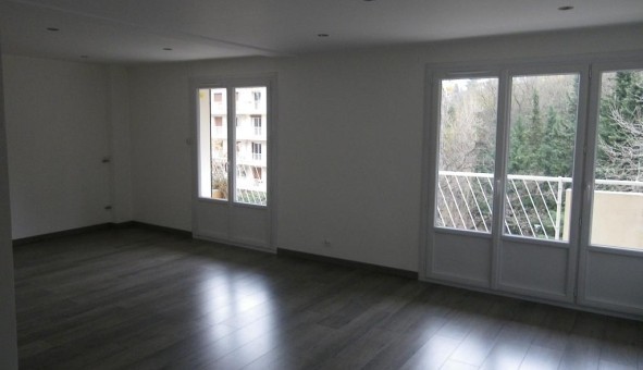 Logement tudiant T3 à Toulon (83200)