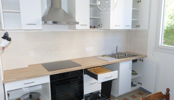Logement tudiant T3 à Toulon (83200)