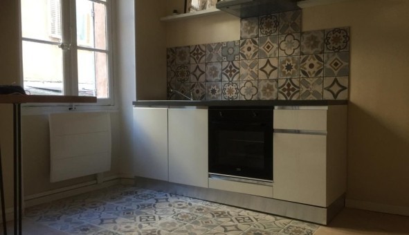 Logement tudiant T3 à Toulon (83200)