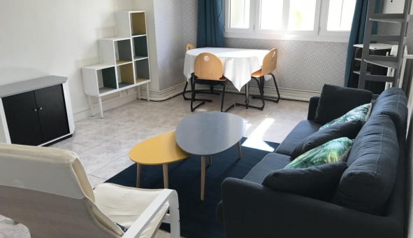 Logement tudiant Location T3 Vide Toulon (83200)
