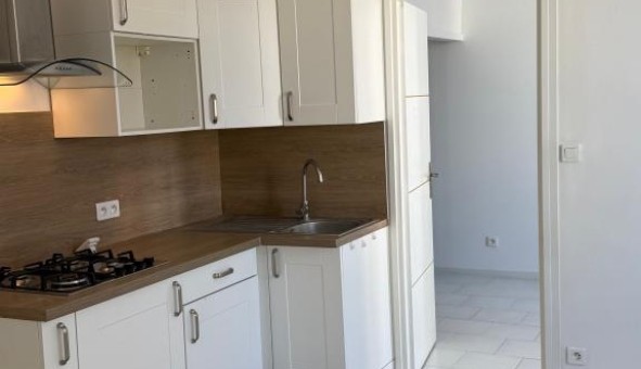 Logement tudiant Location T3 Vide Trans en Provence (83720)