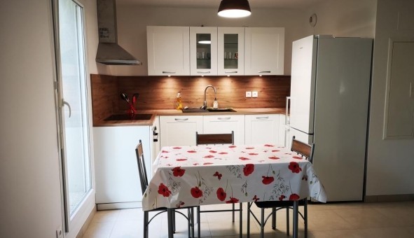 Logement tudiant T3 à Vaulx en Velin (69120)