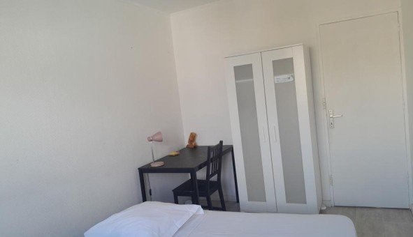 Logement �tudiant T3 &agrave; Vaulx en Velin (69120)