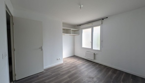 Logement �tudiant T3 &agrave; Vaulx en Velin (69120)