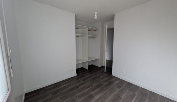 Logement �tudiant T3 &agrave; Vaulx en Velin (69120)
