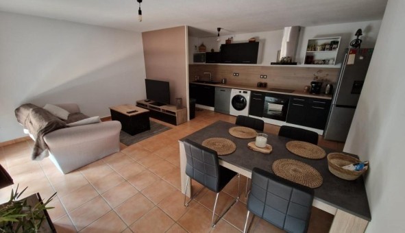 Logement tudiant T3 à Vedne (84270)