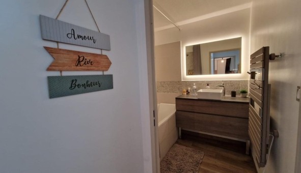 Logement tudiant T3 à Vedne (84270)