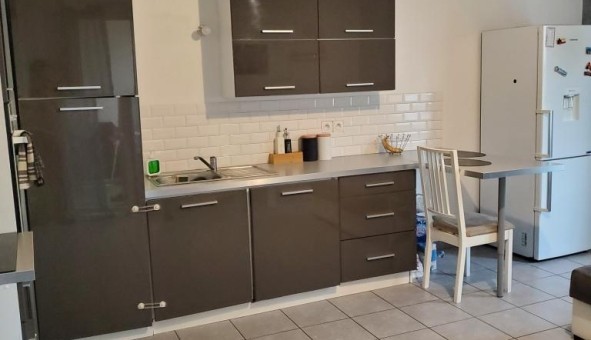 Logement tudiant T3 à Vnissieux (69200)