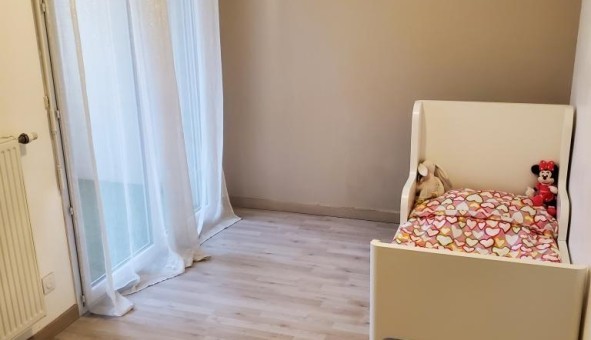 Logement tudiant T3 à Vnissieux (69200)
