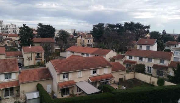 Logement tudiant T3 à Vnissieux (69200)