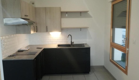 Logement tudiant T3 à Vnissieux (69200)