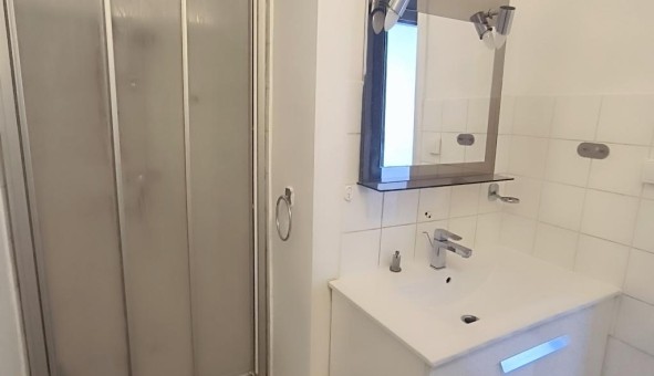 Logement �tudiant T3 &agrave; V�nissieux (69200)