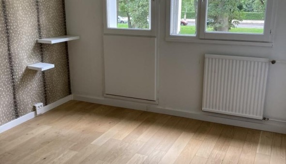 Logement tudiant T3 à Verneuil sur Seine (78480)