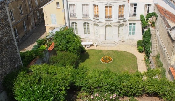 Logement tudiant Location T3 Vide Versailles (78000)