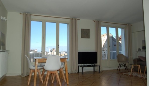 Logement tudiant T3 à Versailles (78000)