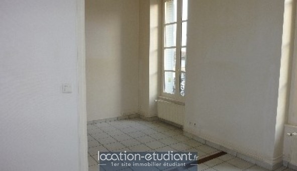 Logement tudiant T3 à Villefranche sur Sane (69400)