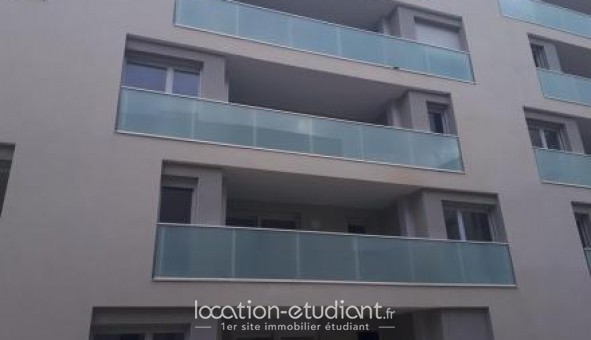 Logement tudiant T3 à Villefranche sur Sane (69400)