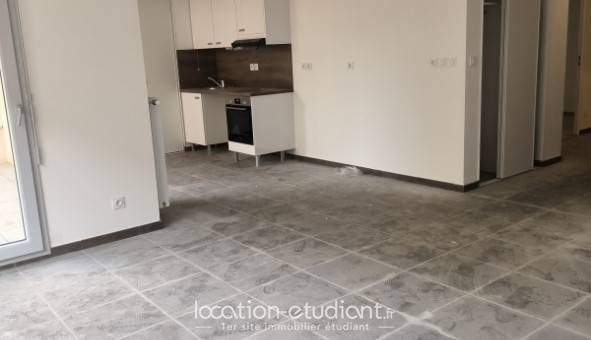 Logement tudiant T3 à Villefranche sur Sane (69400)
