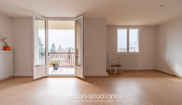 Logement tudiant T3 à Villefranche sur Sane (69400)