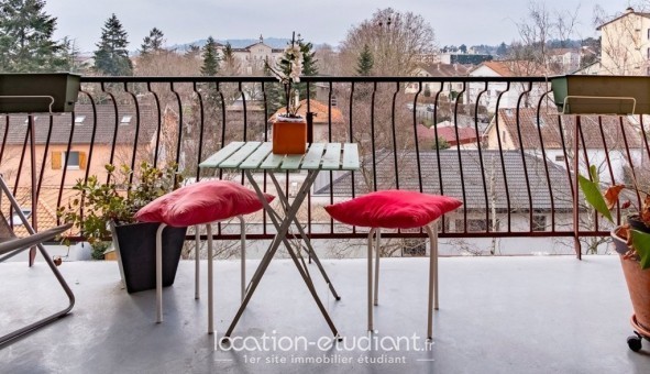 Logement tudiant T3 à Villefranche sur Sane (69400)