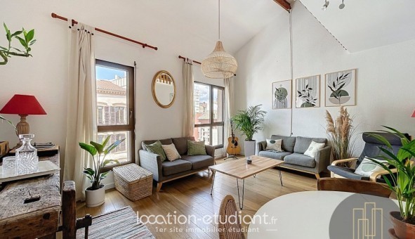 Logement tudiant T3 à Villefranche sur Sane (69400)