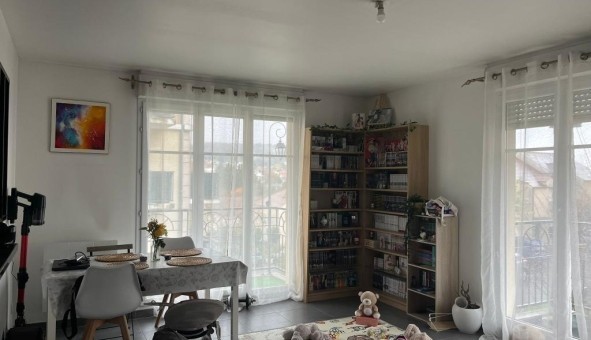 Logement tudiant T3 à Villejust (91140)