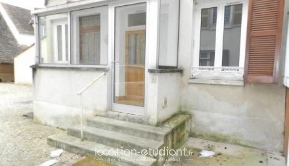 Logement tudiant T3 à Villeneuve la Guyard (89340)