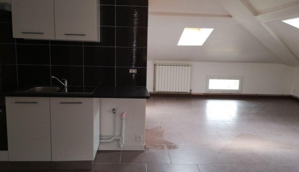 Logement tudiant T3 à Villeneuve les Sablons (60175)