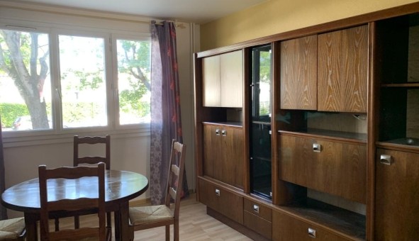 Logement tudiant Location T3 Vide Villeurbanne (69100)