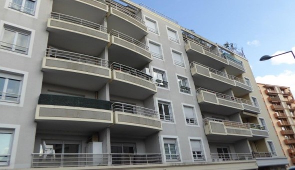 Logement tudiant Location T3 Vide Villeurbanne (69100)